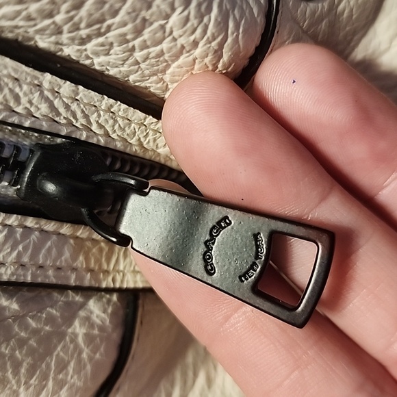 Coach Mercer Satchel 24 Chalk with gunmetal hardware - Picture 16 of 16